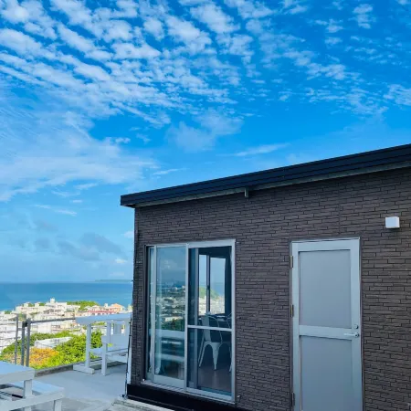 Guest House Marine View Отели в г. Урума