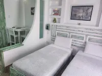 Apartment in Old Havana with free wifi, 2 twins beds and work area