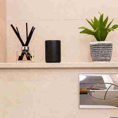 Central Leeds Apartment by Station - Sleeps 7 Others