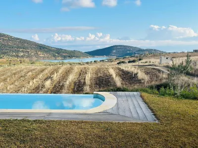 Lake Villa 3 Bedrooms Hotels in 