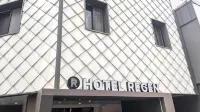 Hotel Regen Hotel berhampiran Kuil Jingwansa