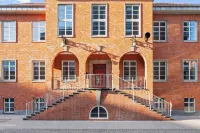 Budynek Dyrekcji by Browar Hevelius Hotels in 
