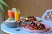 Chez Waffle Hotel - breakfast
