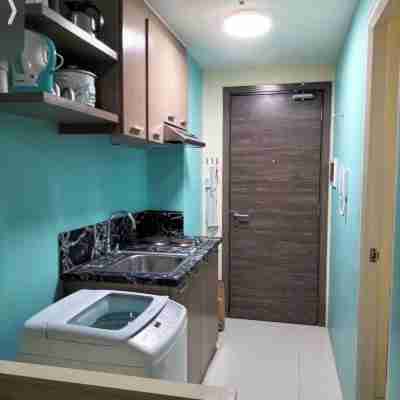 Charming Condo With Private Pool in Las Piñas, Philippines Others