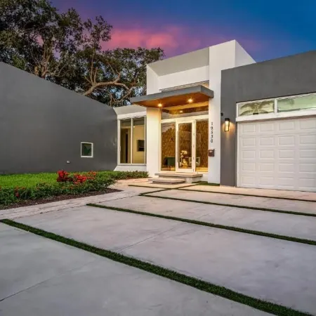 Villa Juani Waterfront Luxury Property