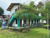 Miss Miriam Beachfront Cabins - 2-Star