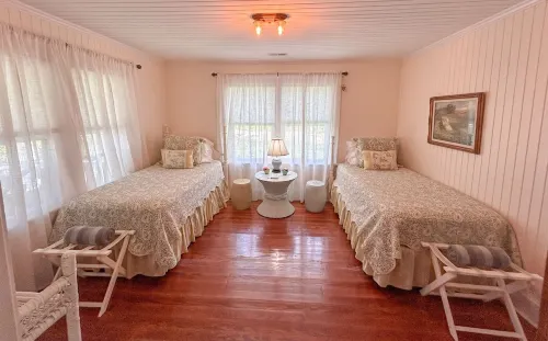 Vintage Cottage in Wanchese