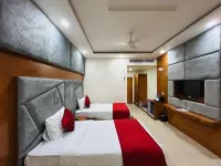 Hotel Anand International - parking