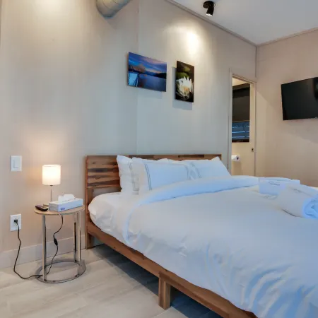 Bel Air Tremblant DOUBLE ANTARCTICA : 2 CHAMBRES, JACUZZI, SAUNA