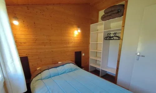 Large furnished cottage with terrace