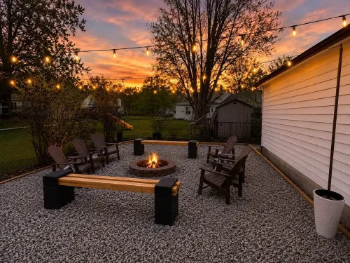 Cozy 5BR & 2 Bath-CLE, BW, IX Center-walkout basement - firepit - dog friendly!