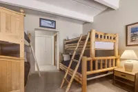 She305 Summit House East 1 Bedroom Condo - balcony