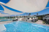 Yangyang Pool Lounge Pension & Glamping - Kolam Renang
