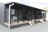 Lunar Cabins - Pools
