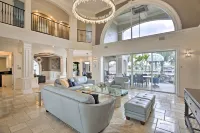 Luxe Cape Coral Escape w/ Boat Dock + Cabana! - Parkplatz