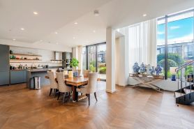 Luxury 4-Bed Duplex Penthouse