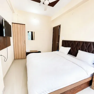 Hotel Shikhar Avenue Ujjain Hotels near Gau Ghat