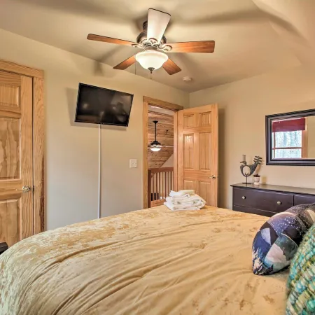 Wintergreen Resort Cabin Near the Slopes!