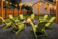 7 Min to Beach, Huge Yard, Fire Pit, BBQ, Beach Gear & Cornhole, by A Haven Away - 4-Star