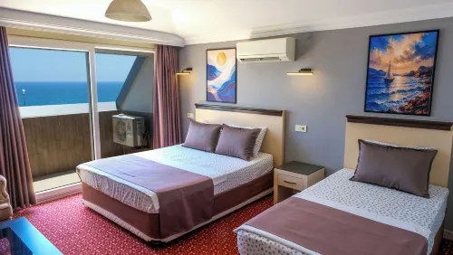 Azak Blue Otel - شاطئ
