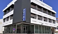 Hotel Santa Cruz - parking