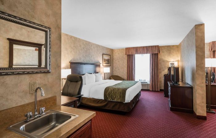 Comfort Inn & Suites