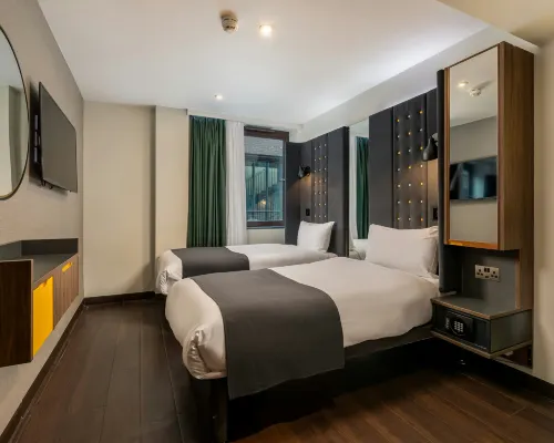 Point A London Liverpool Street Hotels near Hackney