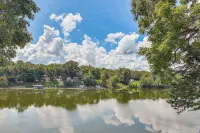 Herrington Lake Home w/ Deck: Golf, Boat & Relax! - 3-Star