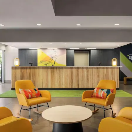 Spark by Hilton Parker Denver SE