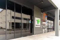 T Hotel SP Pekan Lama - parking