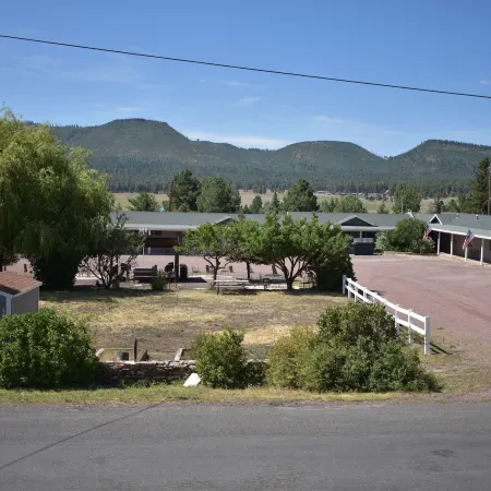 Alpine Adventures Inn