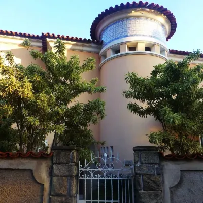 Rio Palazzo Hotels near D. Marta Belvedere