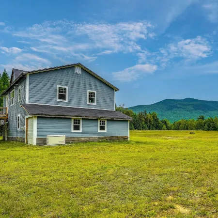 Mountain-view Maine Cabin: Ski, Hike & Bike!