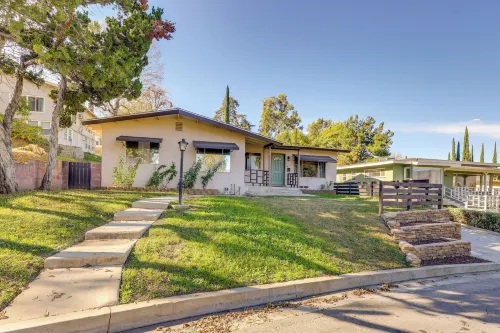 Walkable Home Base Near Llumc & Campus! - 3-Star
