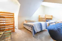 Seven Springs 2Brloft Premium Condo, Sleeps 11! - 3-Star