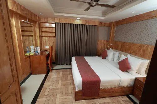 Hotel Sky Palace - Barer