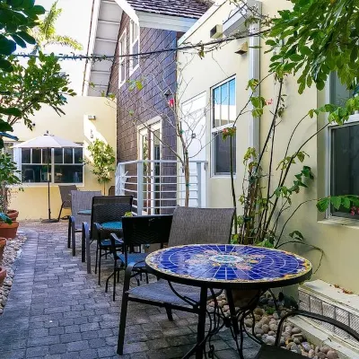 Villa Italia by at Mine Hospitality Отели рядом с достопримечательностью «Саут Поинт Парк»