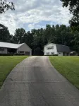 Peaceful Country Home w/Covered Bridge - Homestays