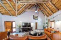 Kruger 268 - Luxury Self-Catering - ロッジ