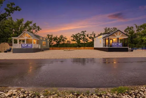 Lookout Tiny Home Near Marina, Dock Access & Dining - Homestays
