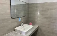 Riverside Smart Hotel - พร้อมWifi