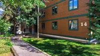 Falls & Firs by Avantstay Mtn Views + Balcony Trailheads + Ski Bus - 2-Star