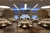 Embassy Suites by Hilton Charleston Airport Hotel & Convention Center - Breakfast