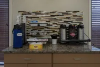 Red Roof Inn Dothan - Desayuno