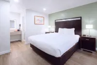 Quality Inn Holbrook Near Petrified Forest - Parking