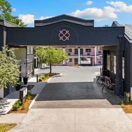 Best Western University Inn