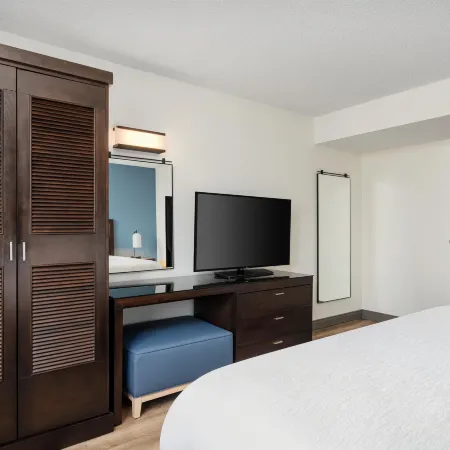 Embassy Suites by Hilton Seattle Tacoma International Airport