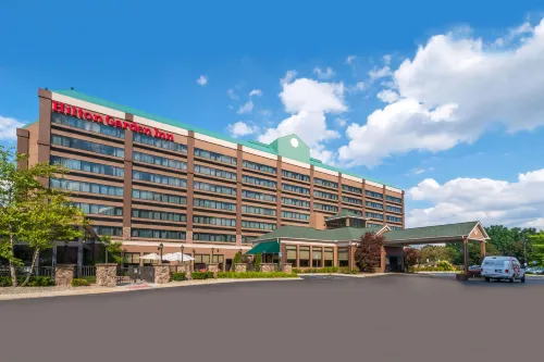 Hilton Garden Inn Detroit-Southfield - parking