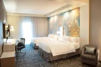 Courtyard Mesa at Wrigleyville West - 3-Star