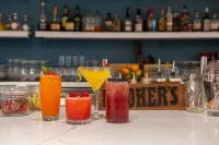 Renaissance Newport Beach Hotel - bar